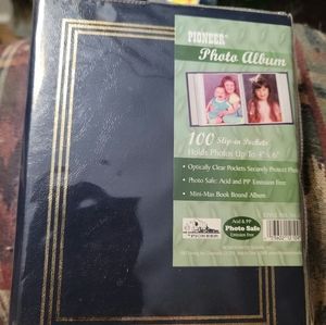 PIONEER PHOTO ALBUM- 100 SLIP-IN POCKETS-HOLDS 4 X 6